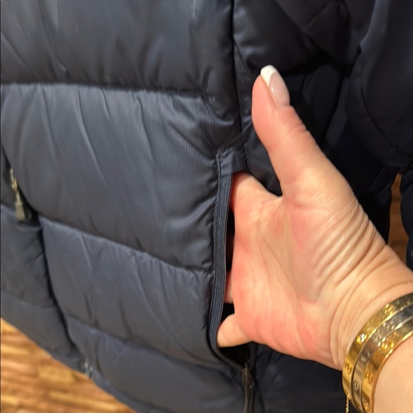 The North Face Men's Black and Blue Puffer Jacket - Picture 3 of 8